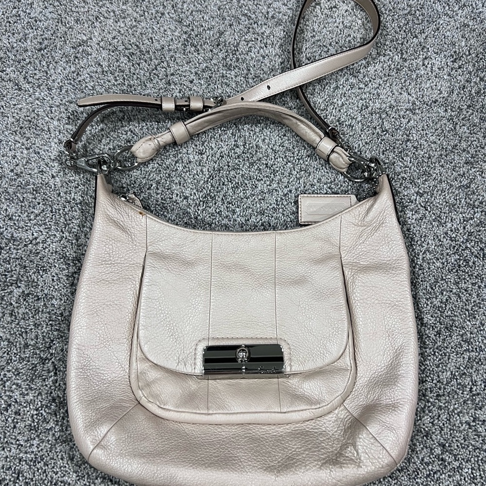 Coach Kristin Pebbled Leather Champagne Shoulder Bag Crossbody Hobo Zip Closure - Picture 1 of 15